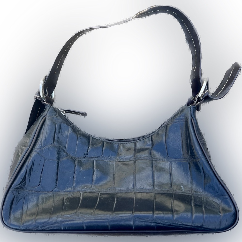 Coldwater Creek shoulder bag. Good condition, strap peeling in one spot.